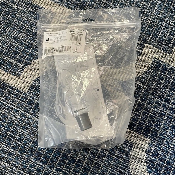 Fischer & Paykel F&P Full Face Mask No Headgear - Large - Picture 1 of 3